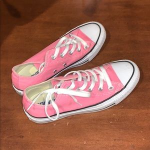 Pink converse
